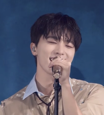 Latest photo of Dino (SEVENTEEN)