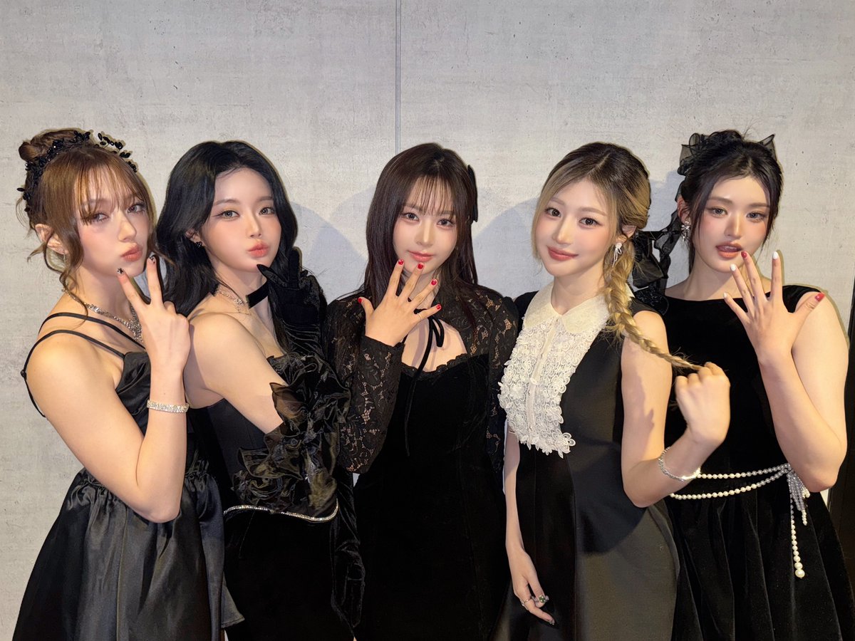 Latest photo of FIFTY FIFTY