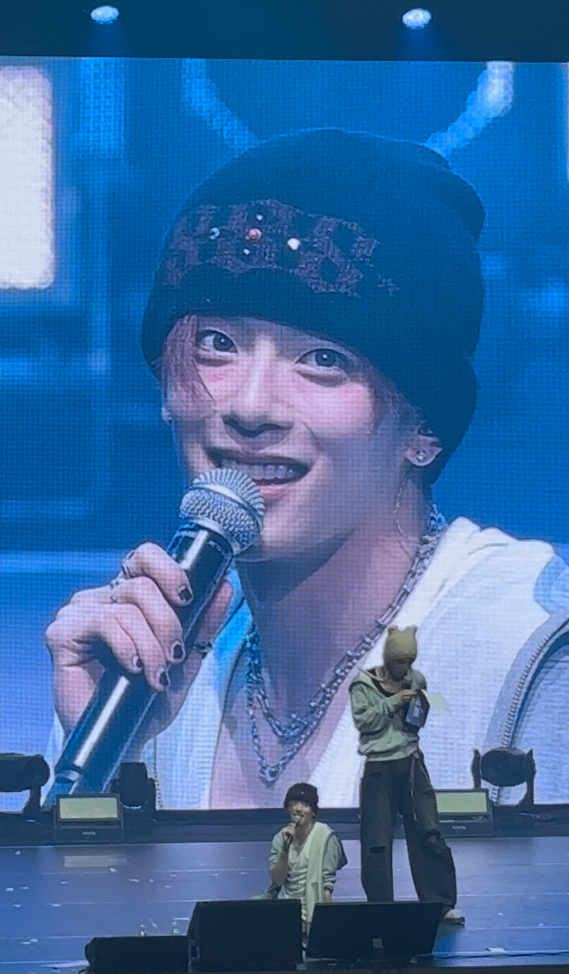 Recent activity shot of Kangmin (VERIVERY)