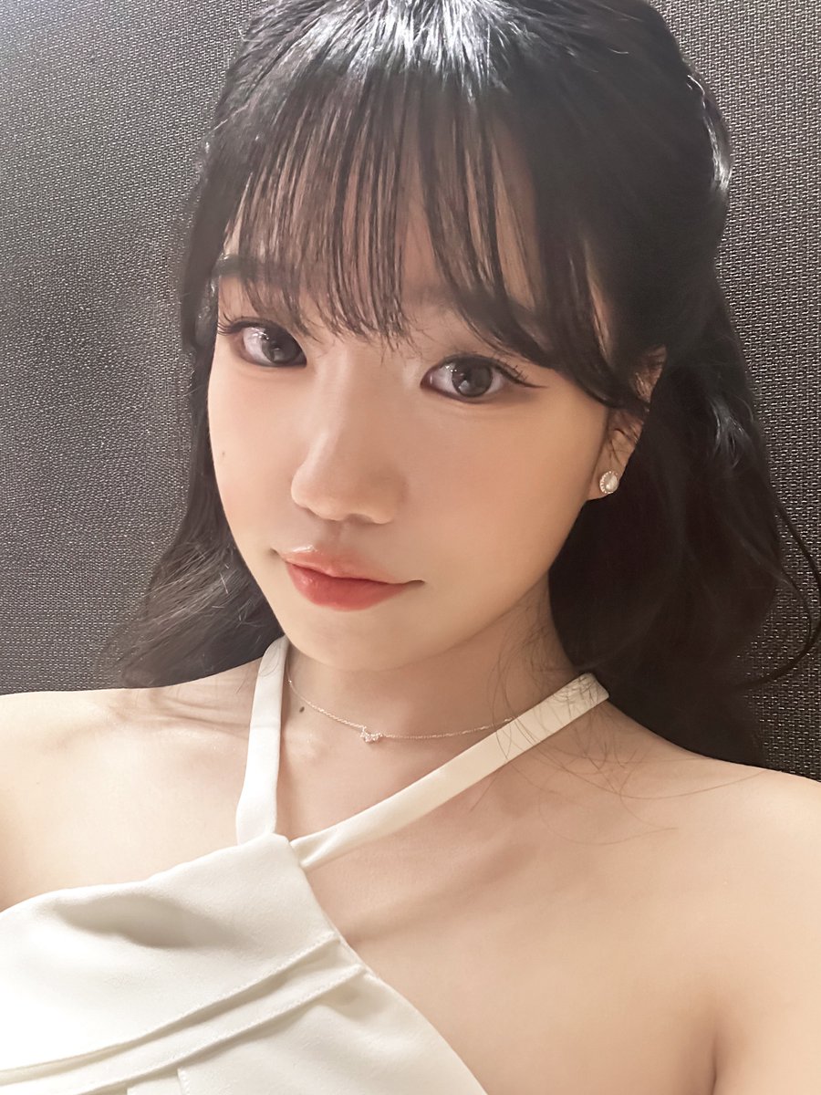 Behind-the-scenes cut of Jo Yuri