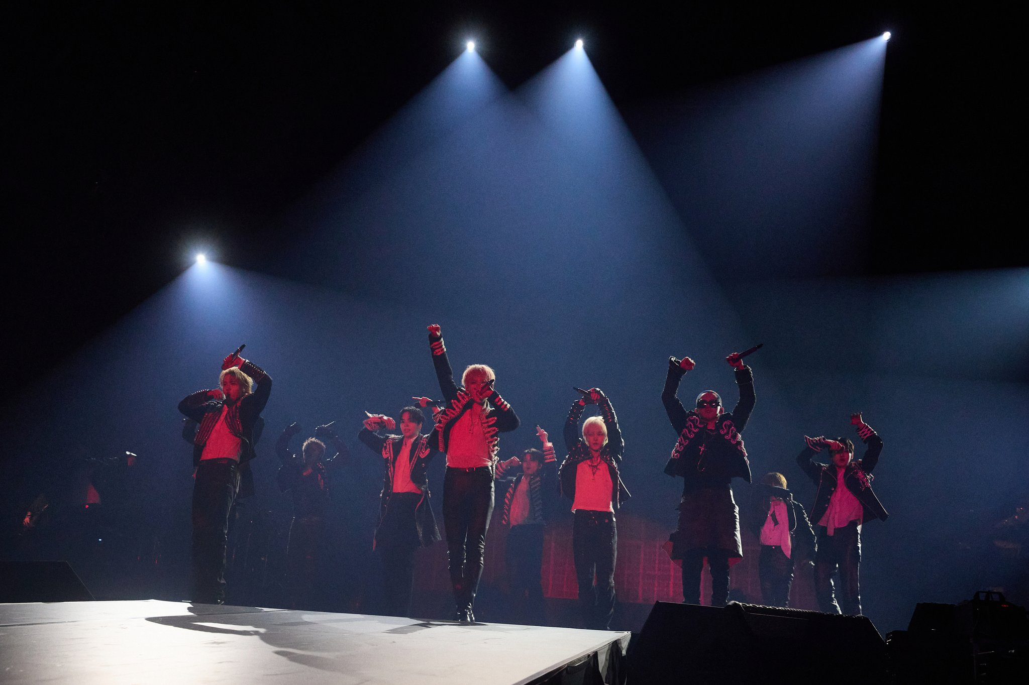 TREASURE의 비하인드 컷