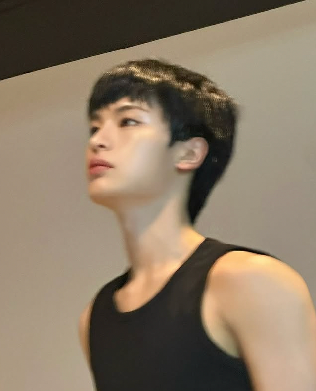 Latest photo of Yechan (Xikers)