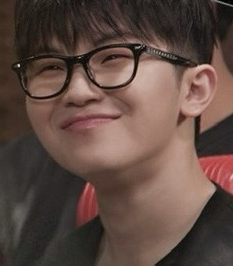 A moment captured by Woozi (SEVENTEEN)'s fan