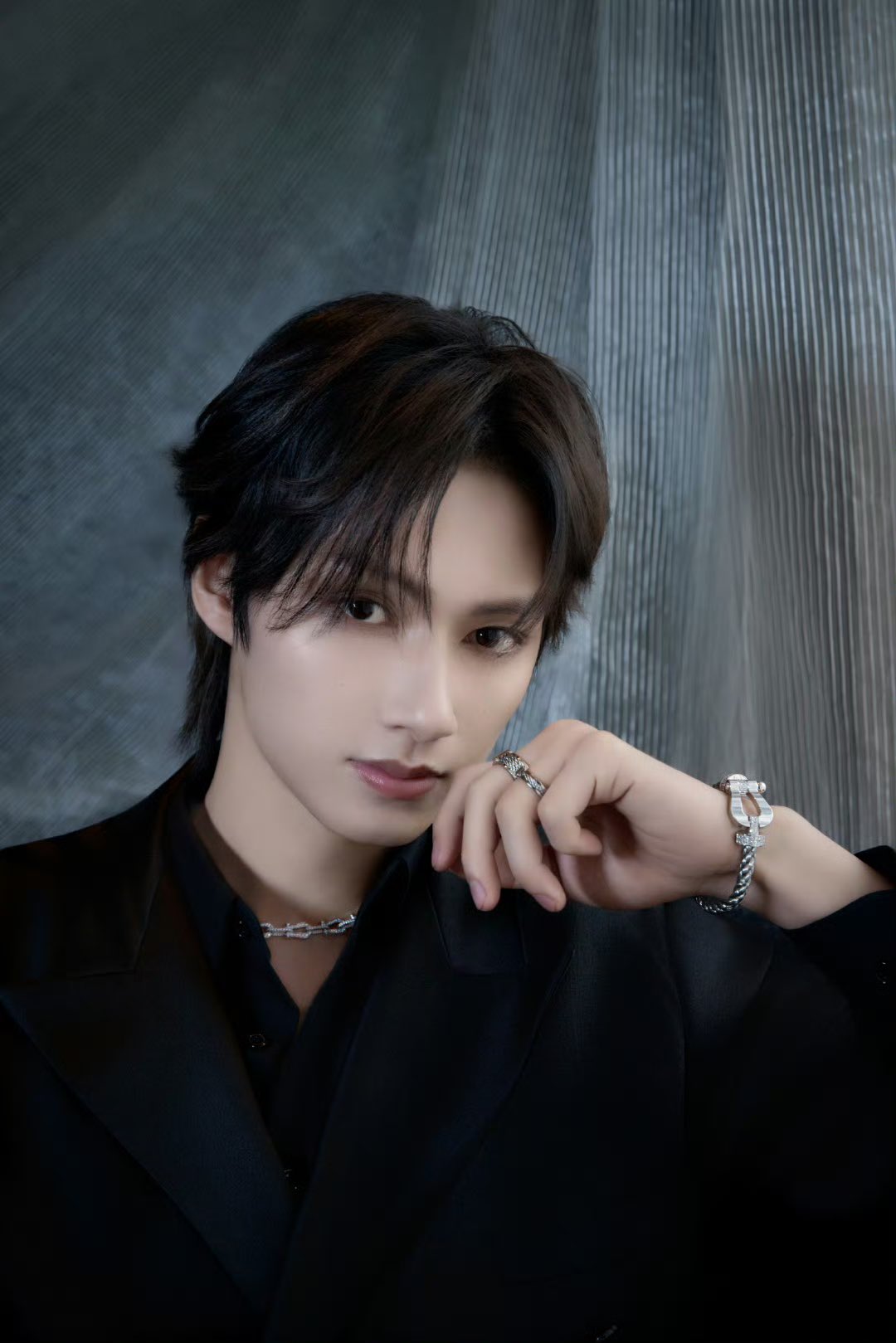 Recent activity shot of Jun (SEVENTEEN)