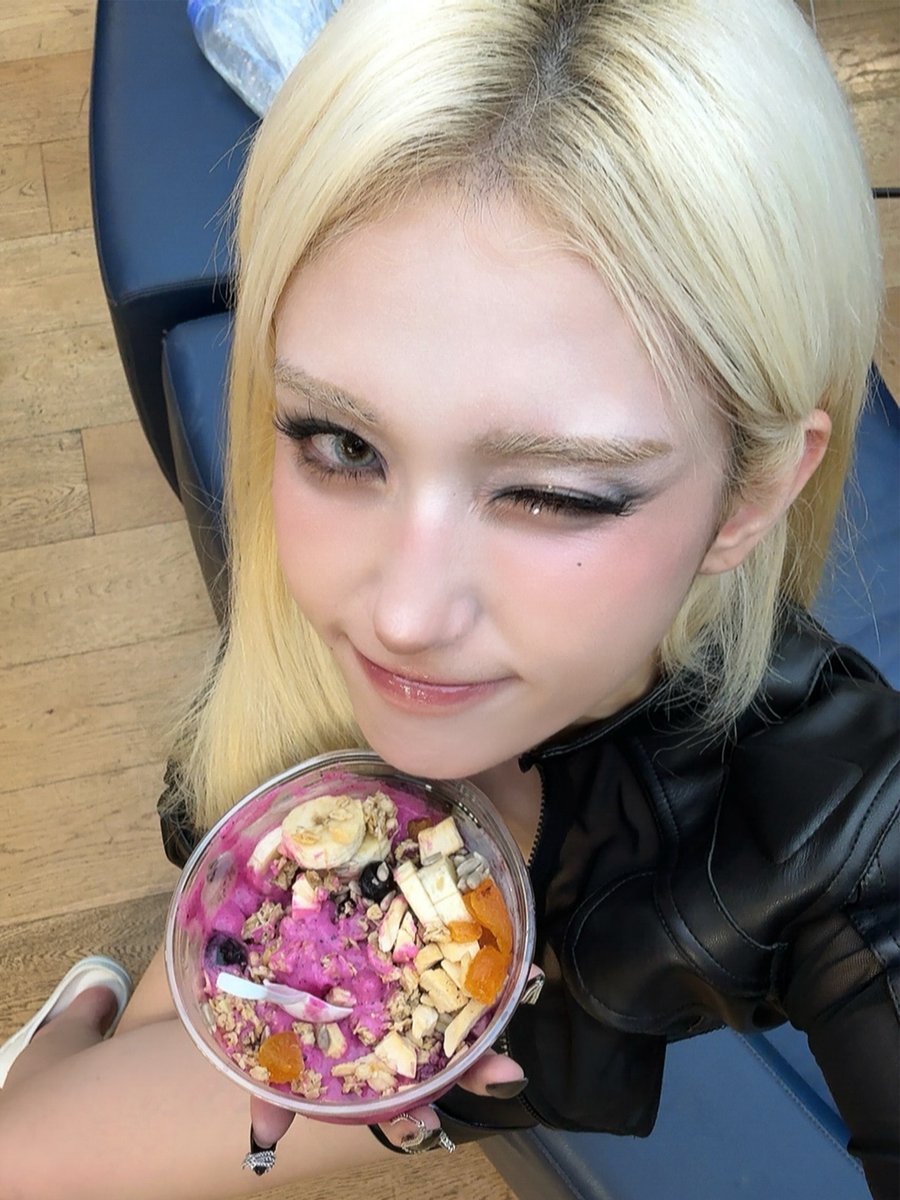 Latest photo of Jeon Somi