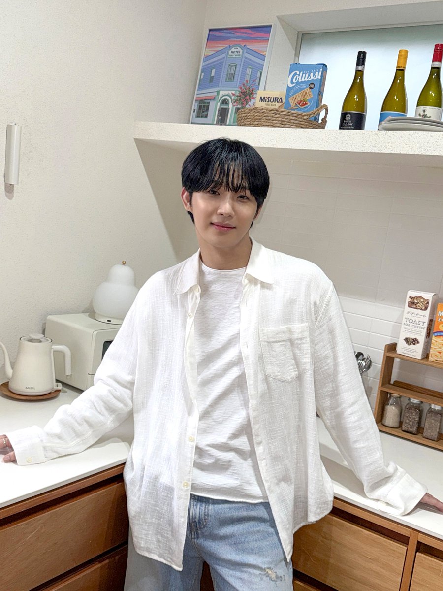 Behind-the-scenes cut of BTOB