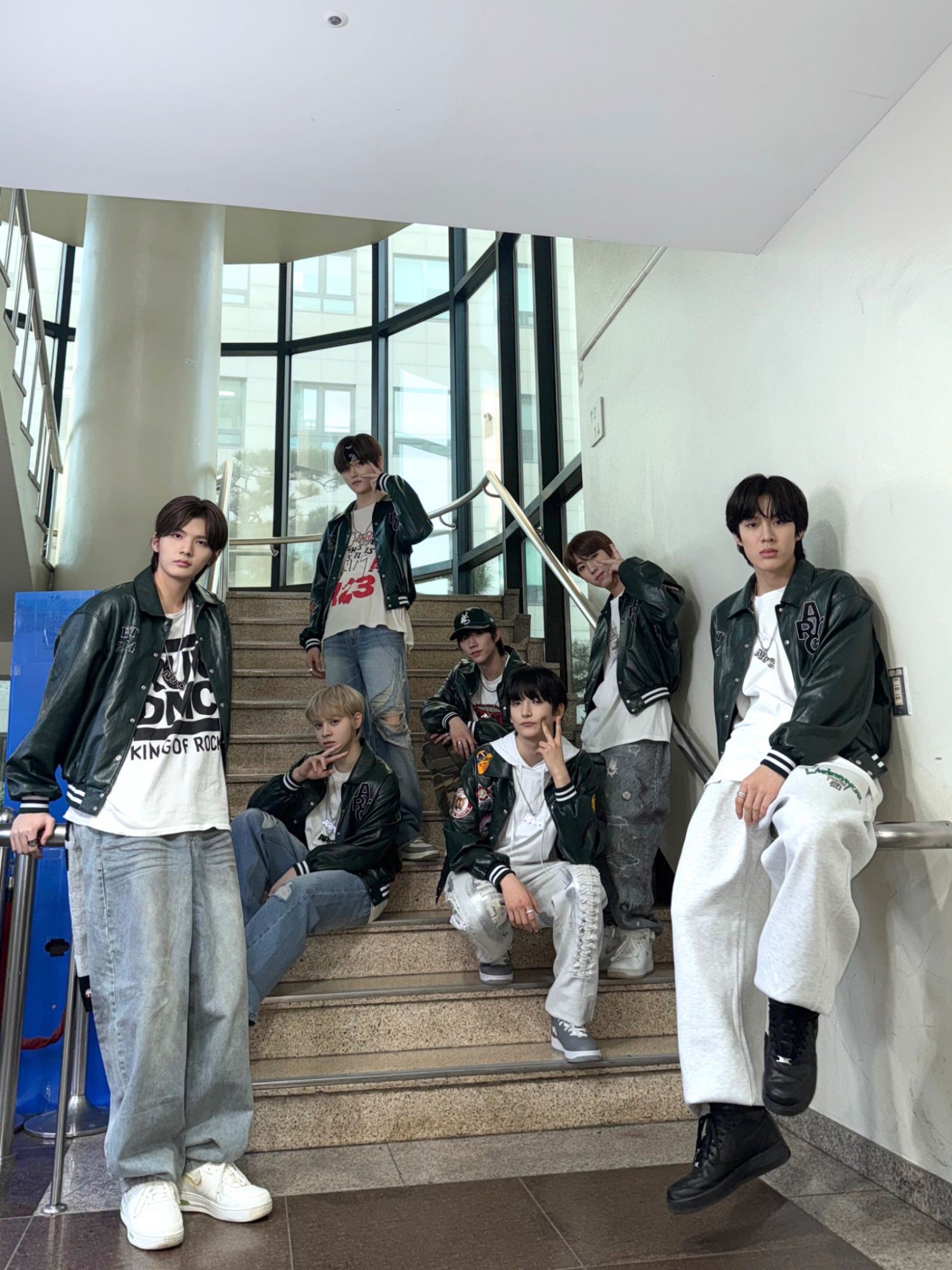 Behind-the-scenes cut of ARrC