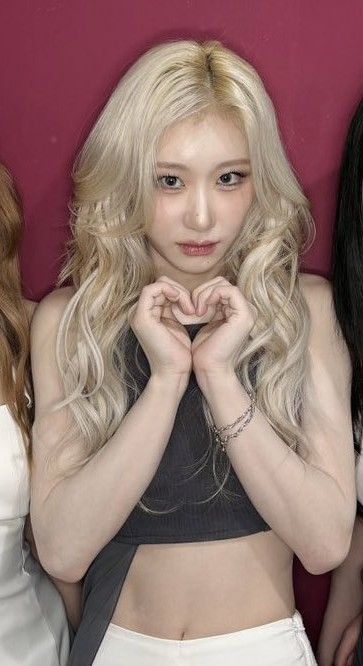 チェリョン (ITZY)の舞台裏ショット