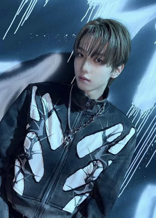 Behind-the-scenes cut of Yujun (Xikers)