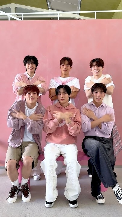 Foto aktivitas terbaru MONSTA X