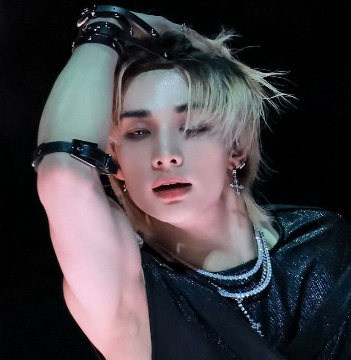 Latest photo of Hyunjin (Stray Kids)