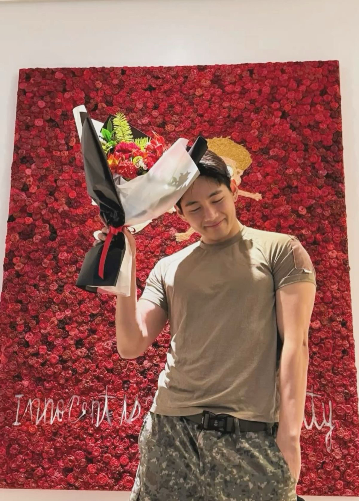 뷔 (방탄소년단)의 비하인드 컷