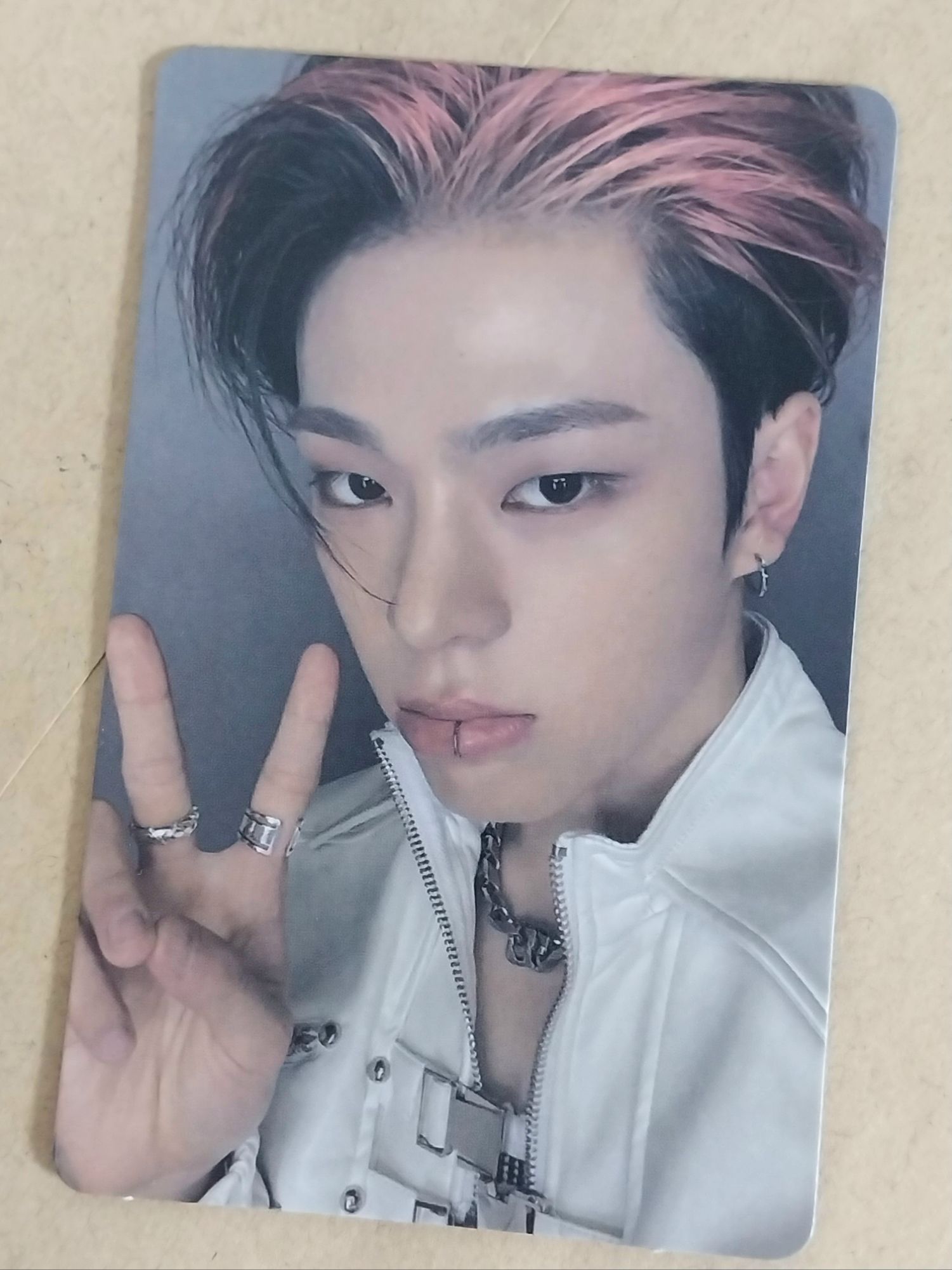 Momen yang diabadikan oleh penggemar Kim Junmin (WHIB)