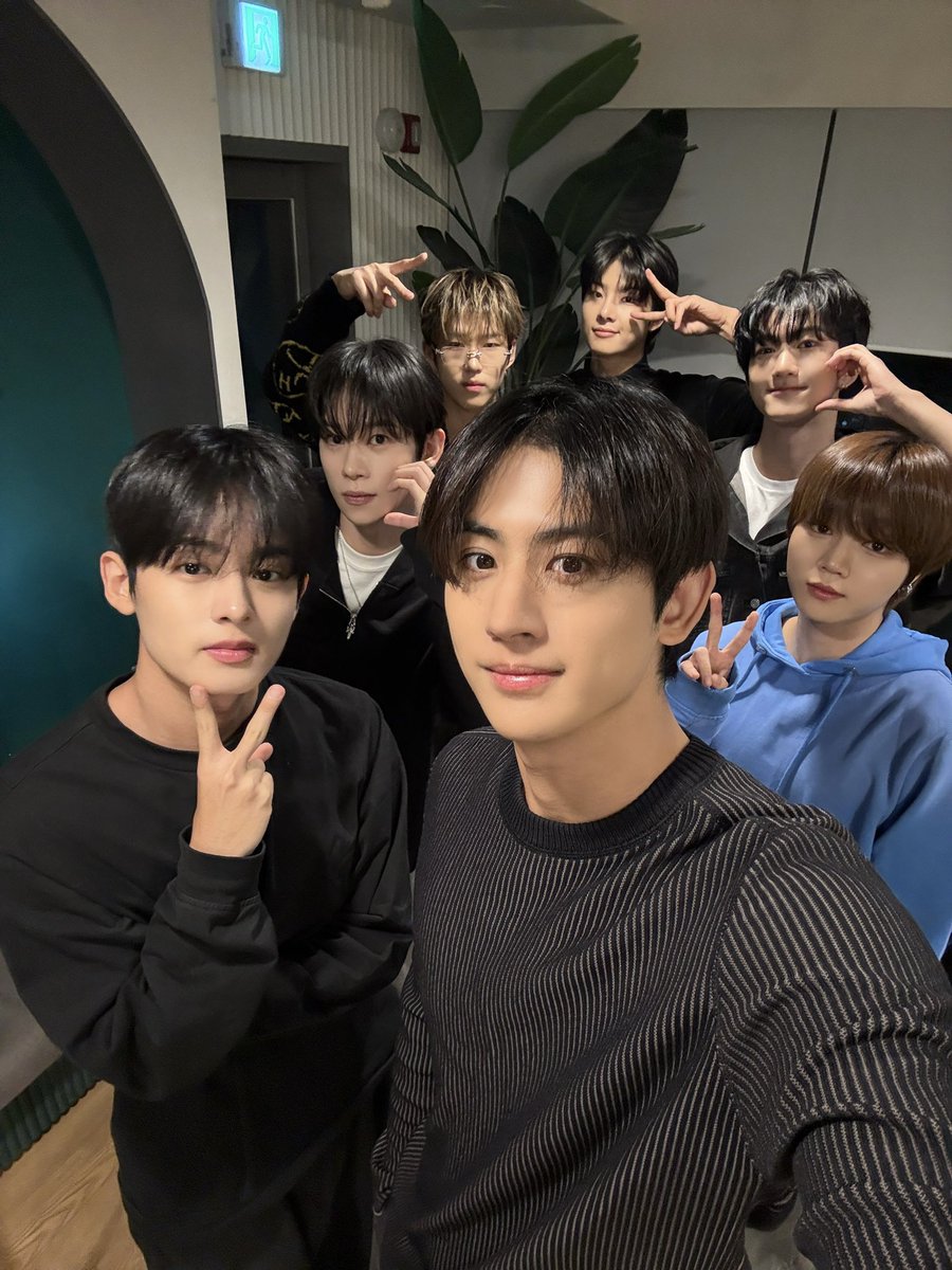 Latest photo of YOUNITE