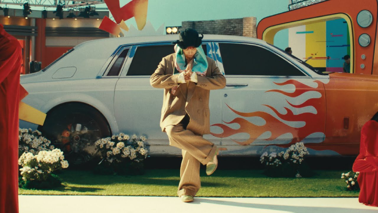 Behind-the-scenes cut of G-DRAGON (BIGBANG)