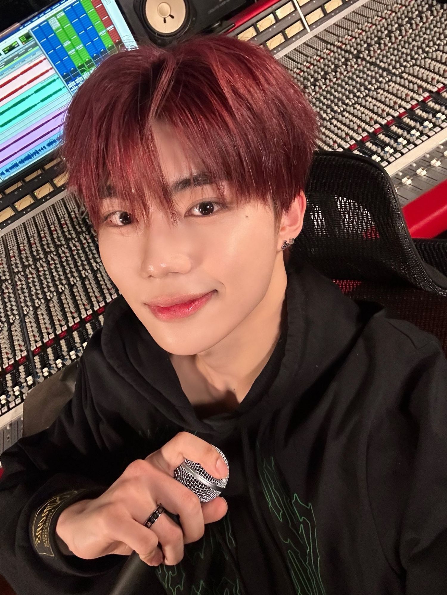 Recent activity shot of Park Gunwook (ZEROBASEONE)