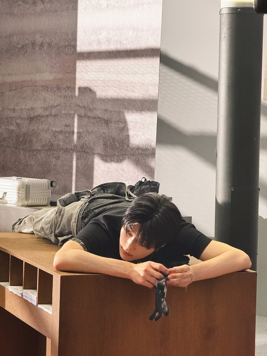 Behind-the-scenes cut of Park Gunwook (ZEROBASEONE)