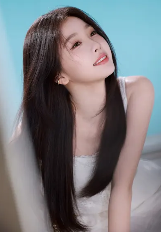 Behind-the-scenes cut of Esther Yu