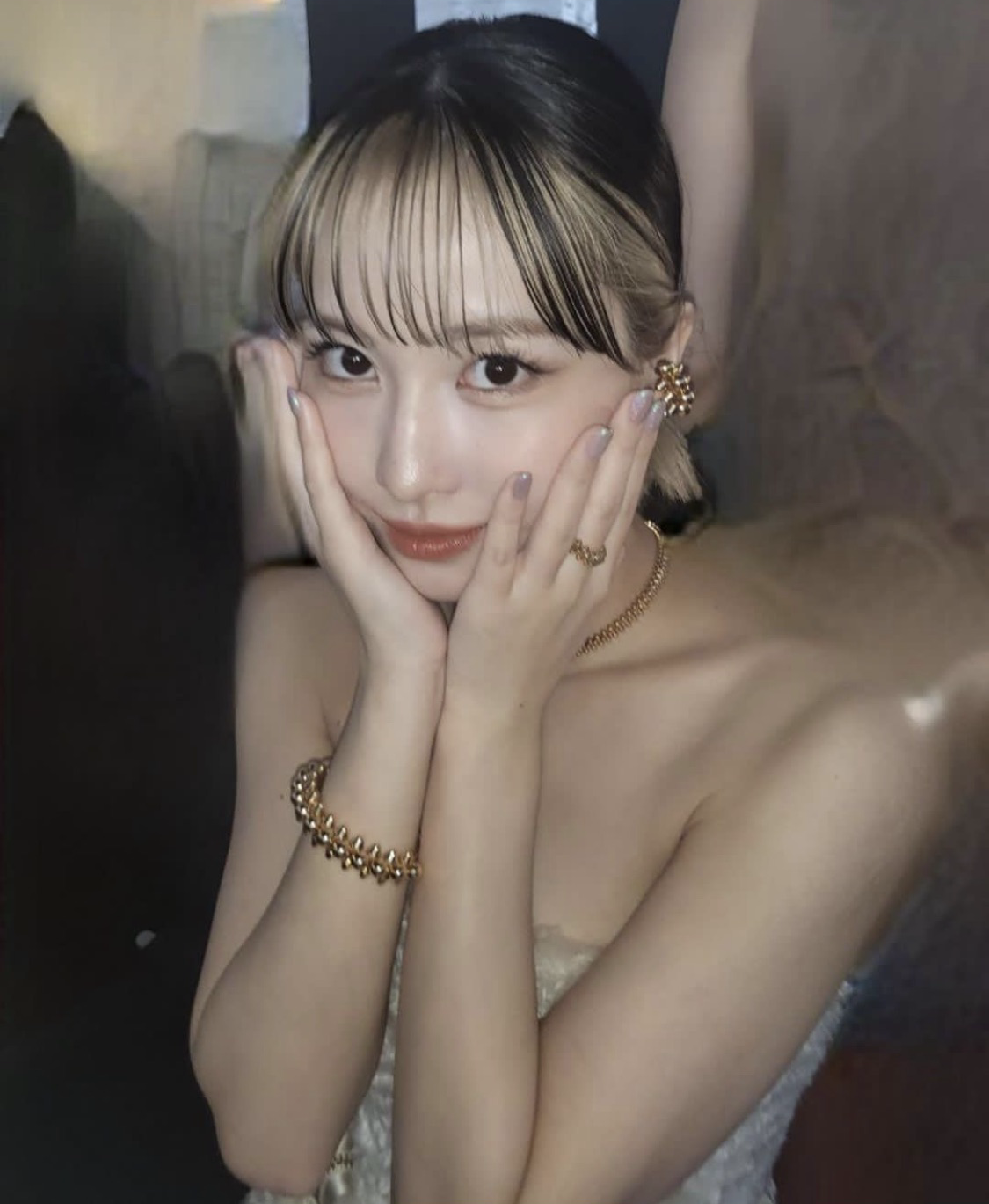 Foto terbaru Momo (TWICE)