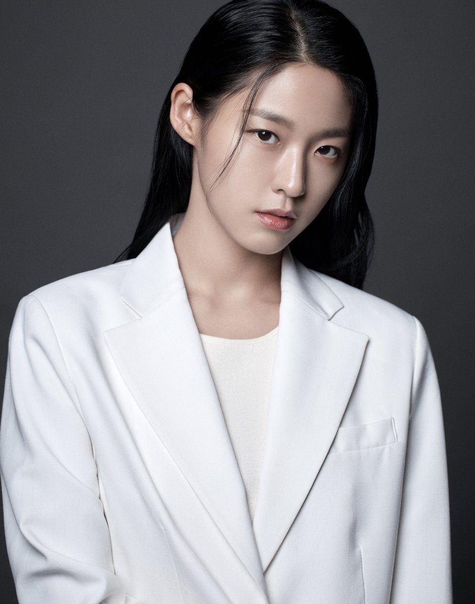 Latest photo of Seolhyun (AOA)