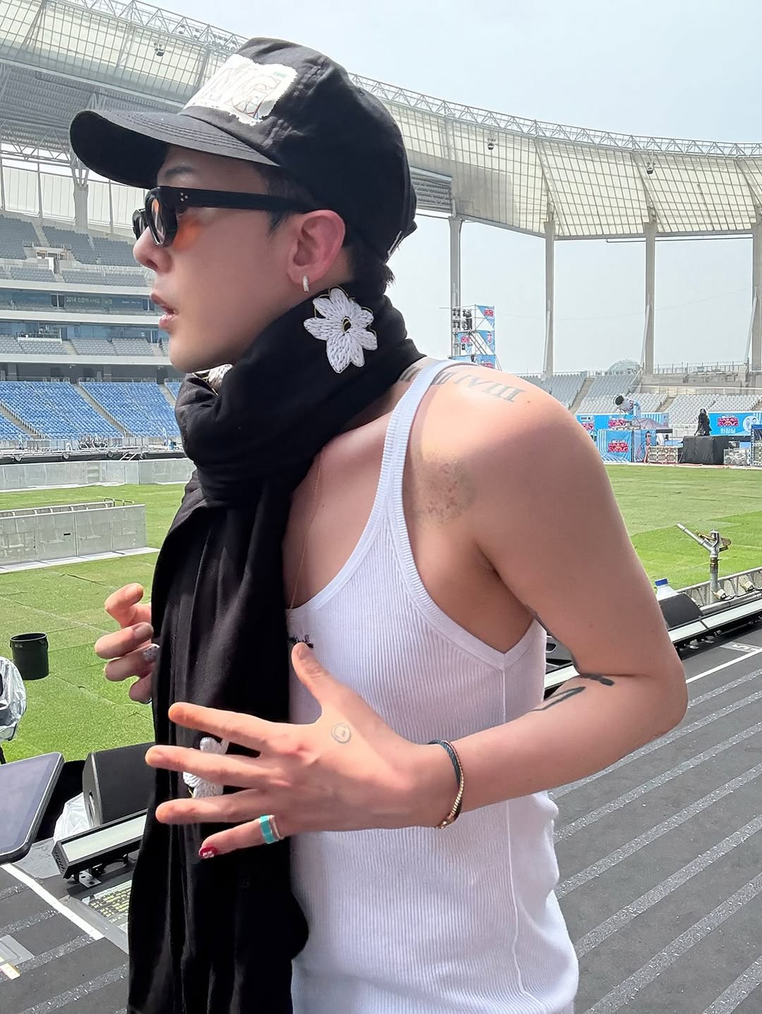 Behind-the-scenes cut of G-DRAGON (BIGBANG)