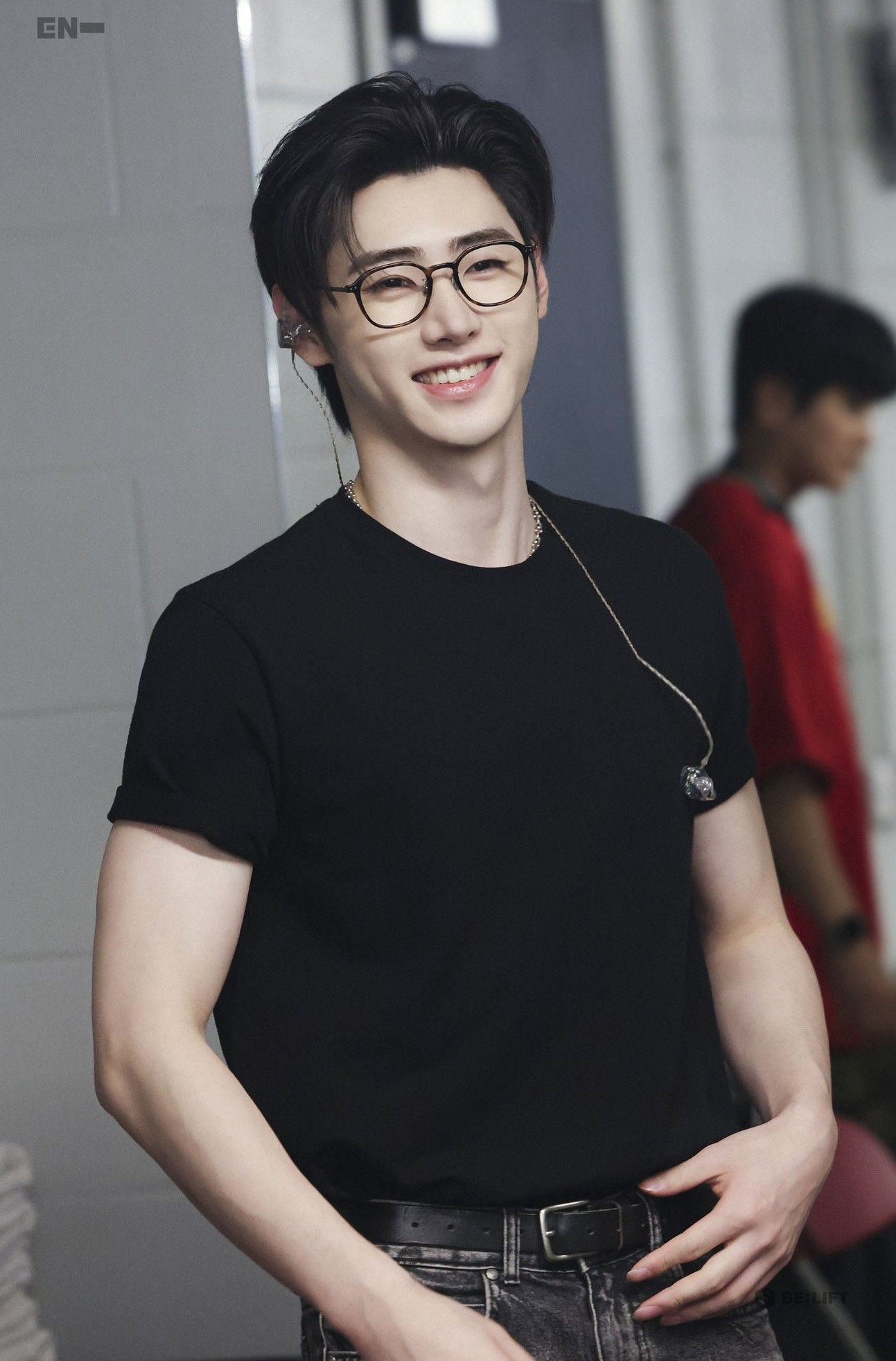 Latest photo of Sunghoon (ENHYPEN)