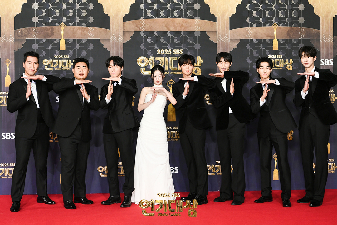 위아이의 최신 사진