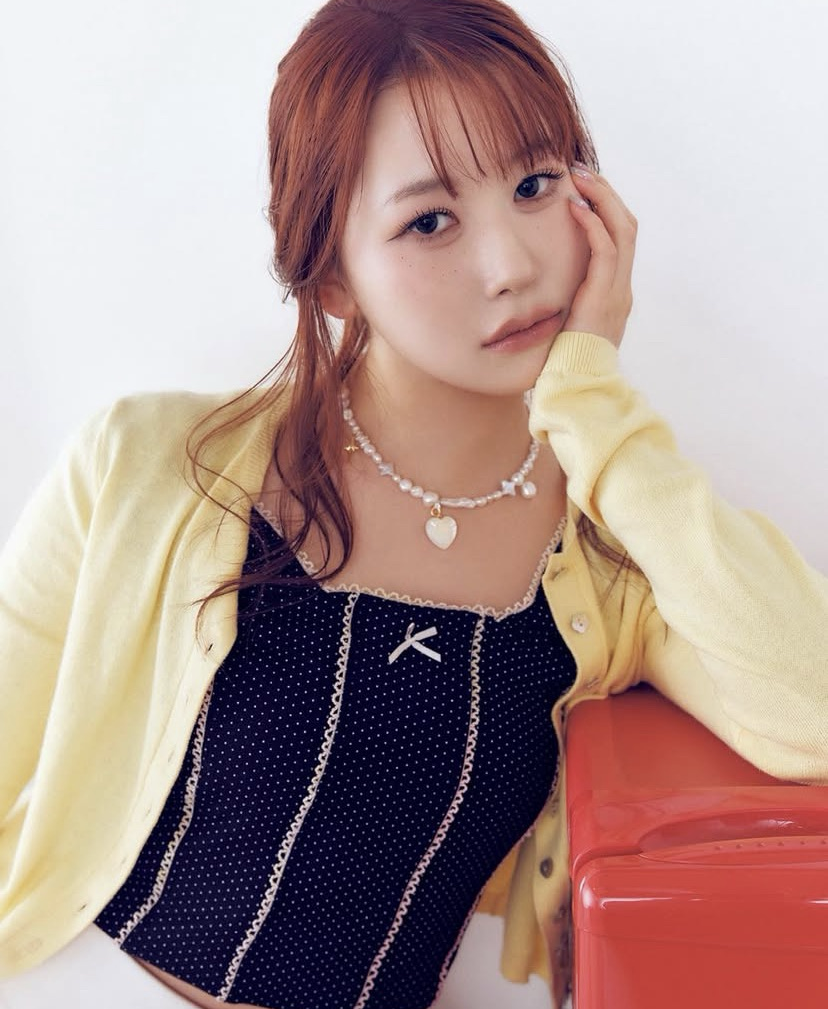 Behind-the-scenes cut of Kasahara Momona (ME:I)