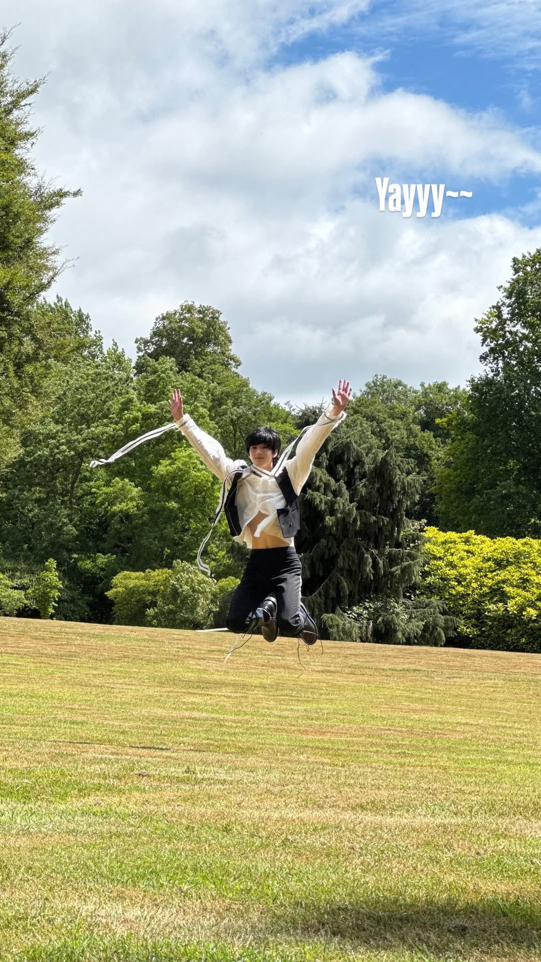 Recent activity shot of Anton (RIIZE)