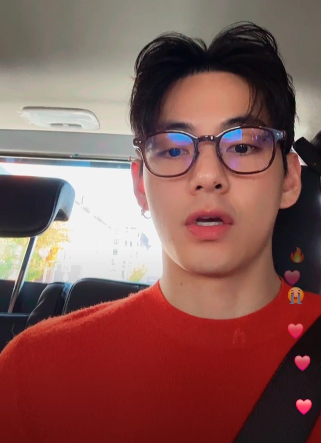 뷔 (방탄소년단)의 비하인드 컷