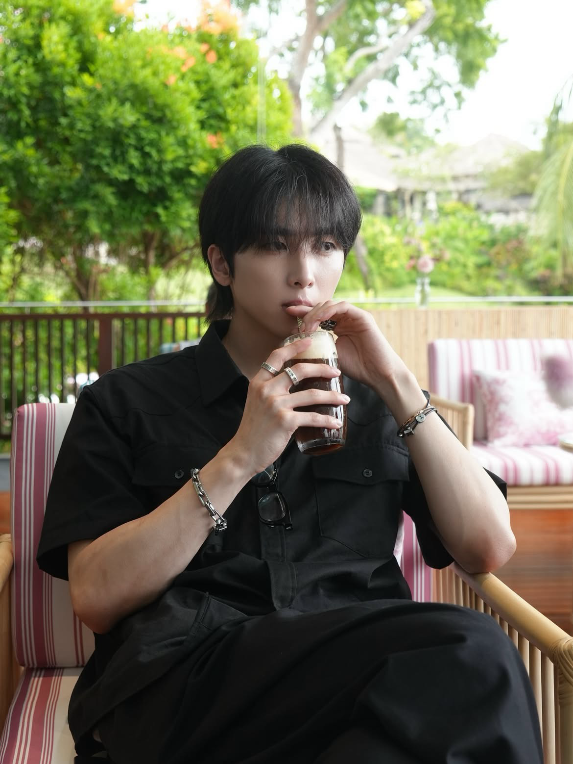 Behind-the-scenes cut of Xiao (UP10TION)