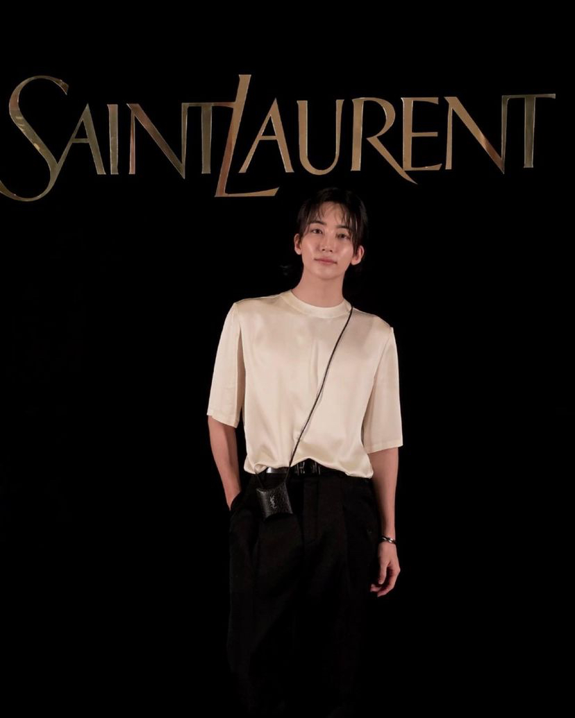 Recent activity shot of Jeonghan (SEVENTEEN)