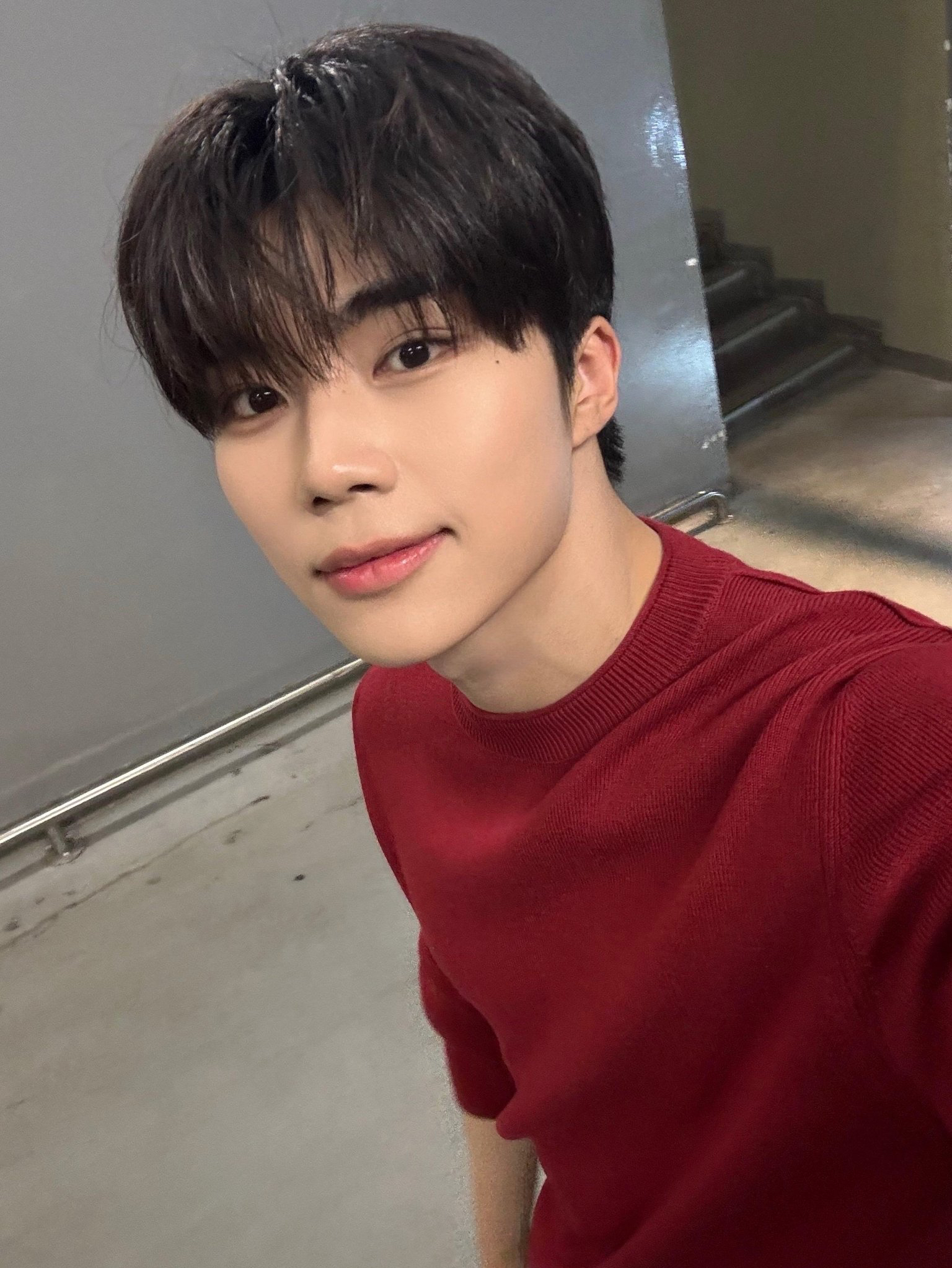 A moment captured by Park Gunwook (ZEROBASEONE)'s fan