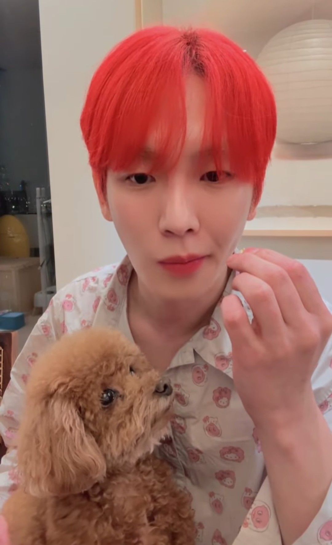 Behind-the-scenes cut of Key (SHINee)