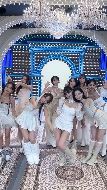 Momen yang diabadikan oleh penggemar Momo (TWICE)