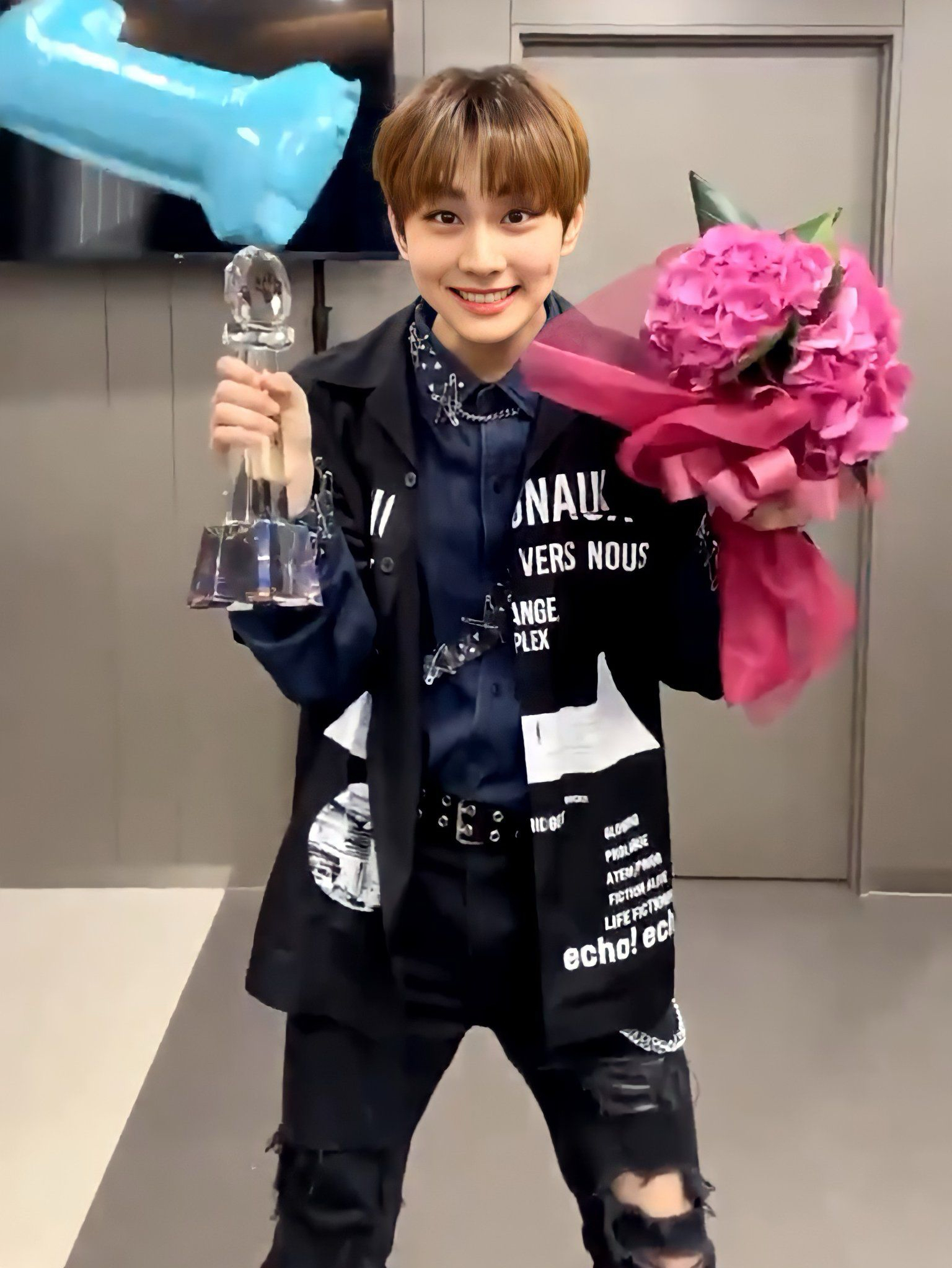 Latest photo of Jungwon (ENHYPEN)