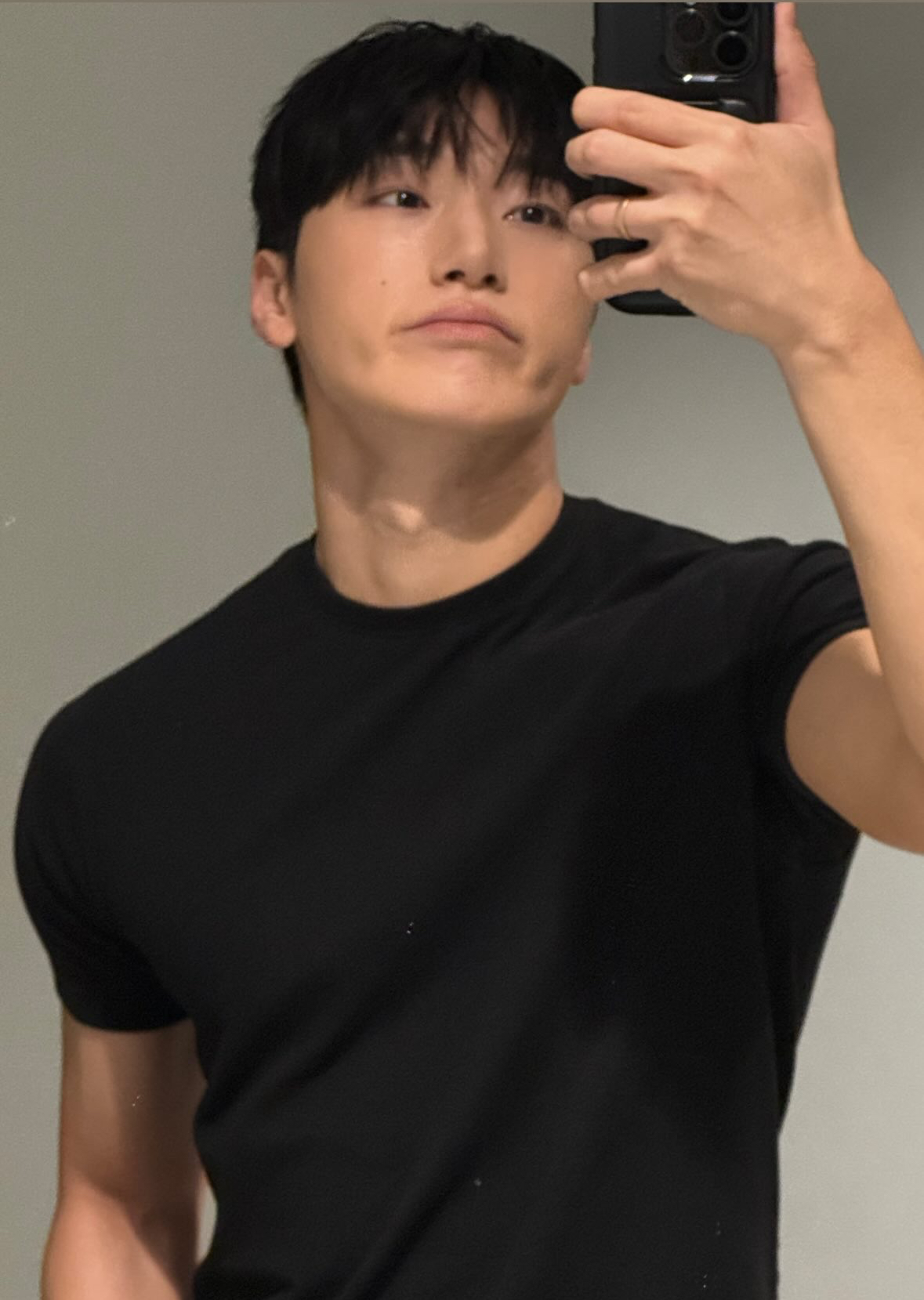 Behind-the-scenes cut of San (ATEEZ)