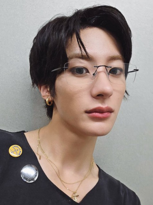 Recent activity shot of Anton (RIIZE)