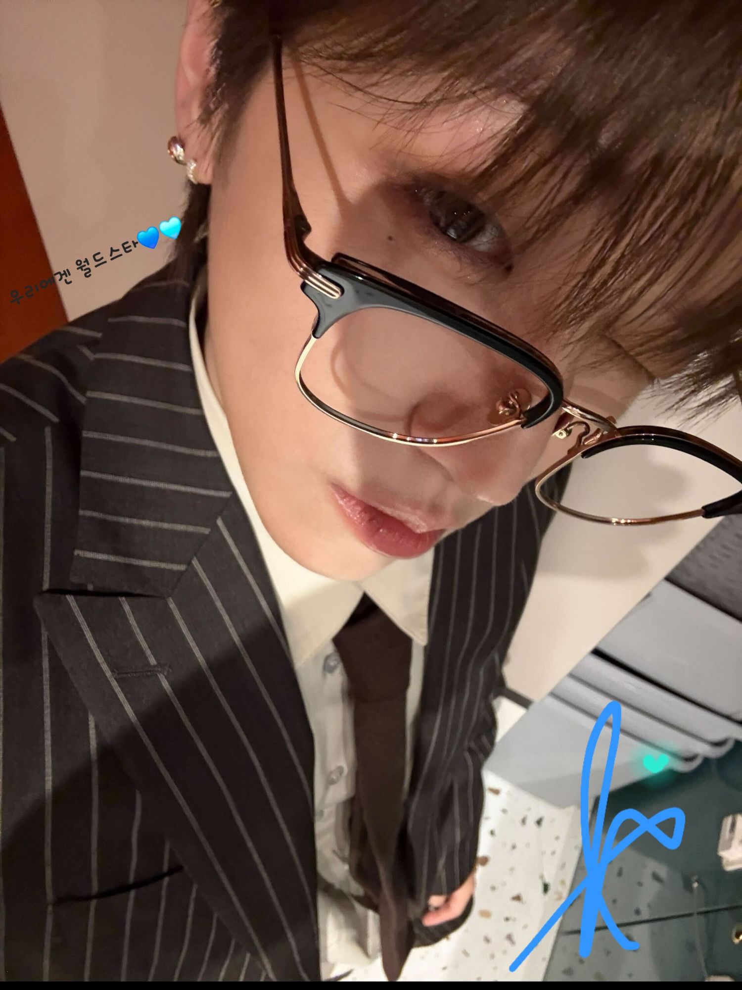 Latest photo of Riwoo (BOYNEXTDOOR)