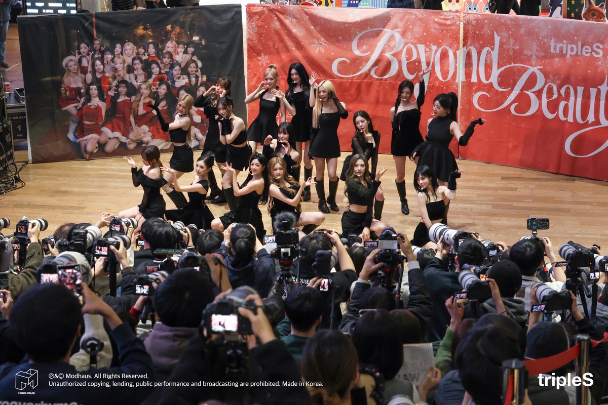 Behind-the-scenes cut of tripleS