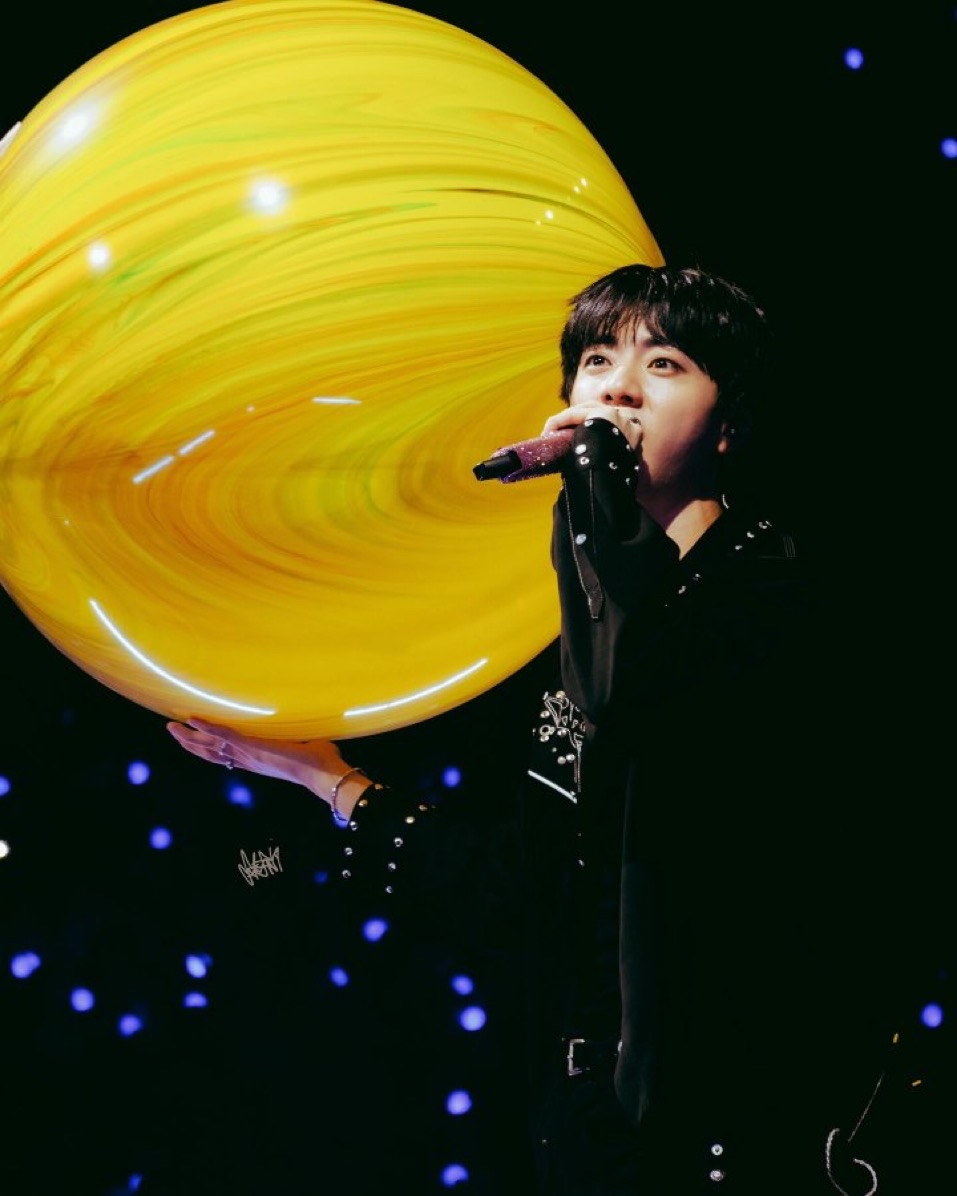 ジン (BTS)の最新写真