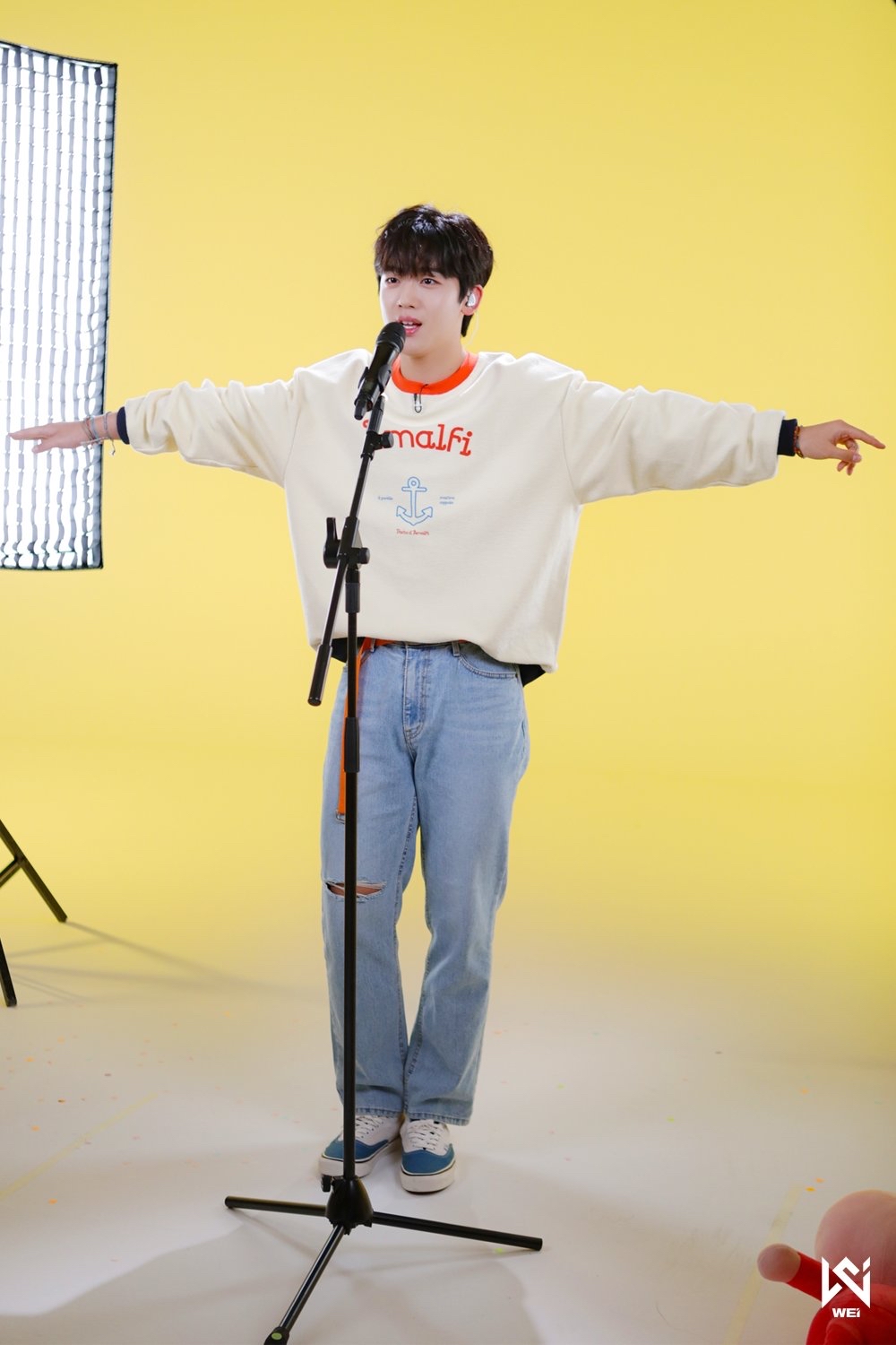 김요한 (위아이)의 비하인드 컷