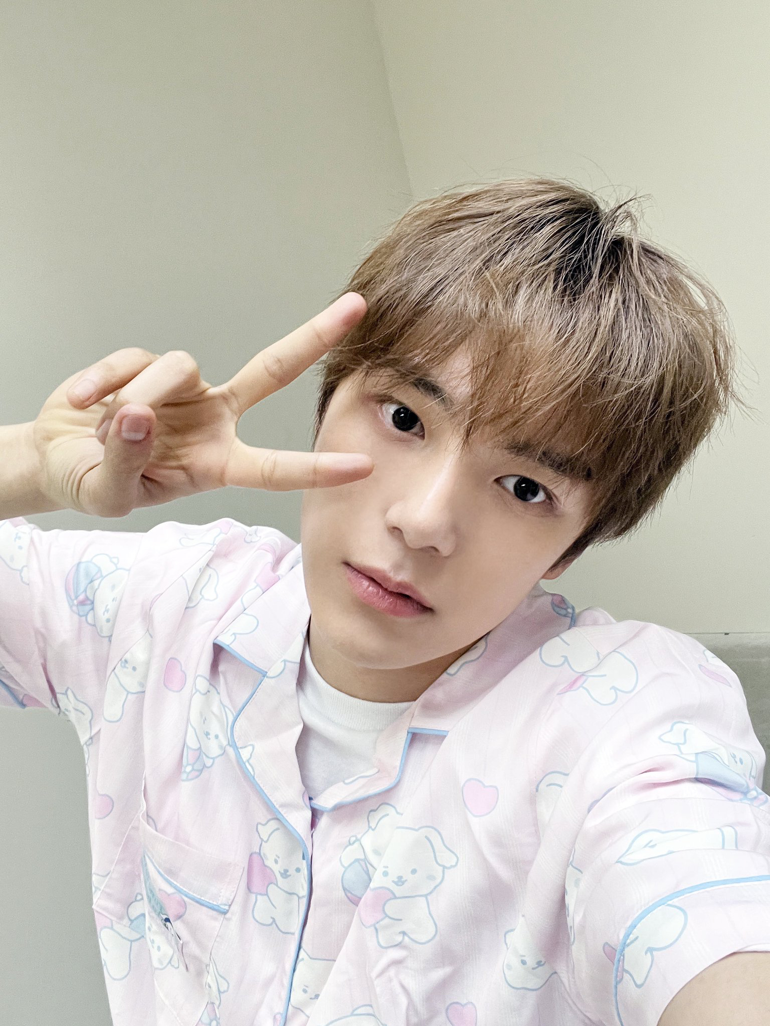 A moment captured by Minhyuk (MONSTA X)'s fan