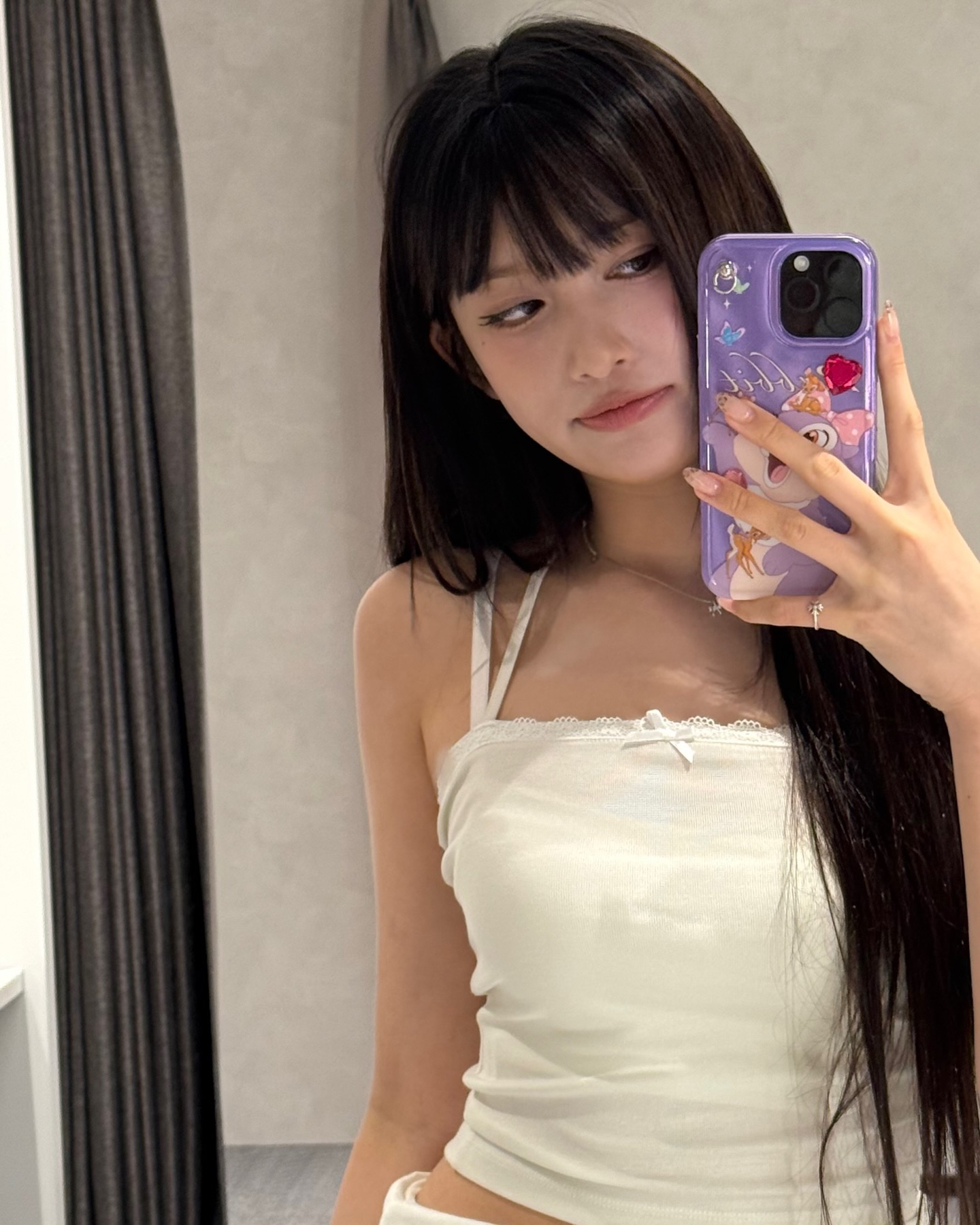 Latest photo of Leeseo (IVE)