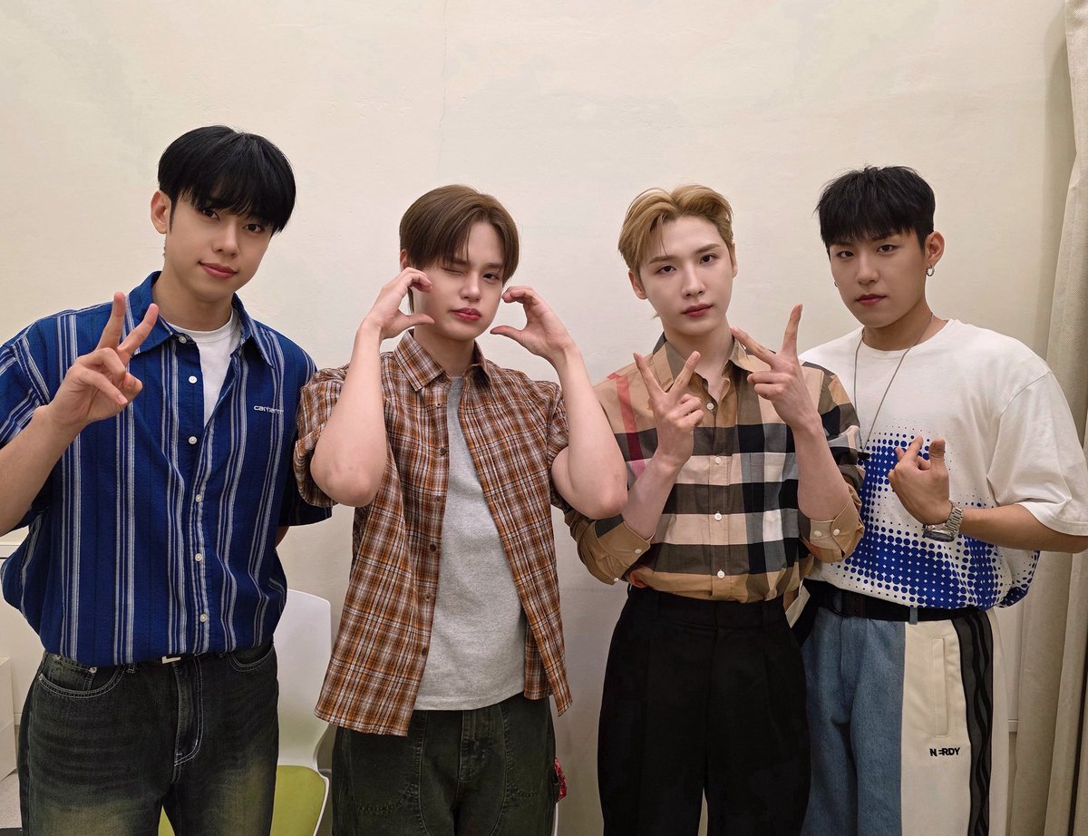 Behind-the-scenes cut of AB6IX