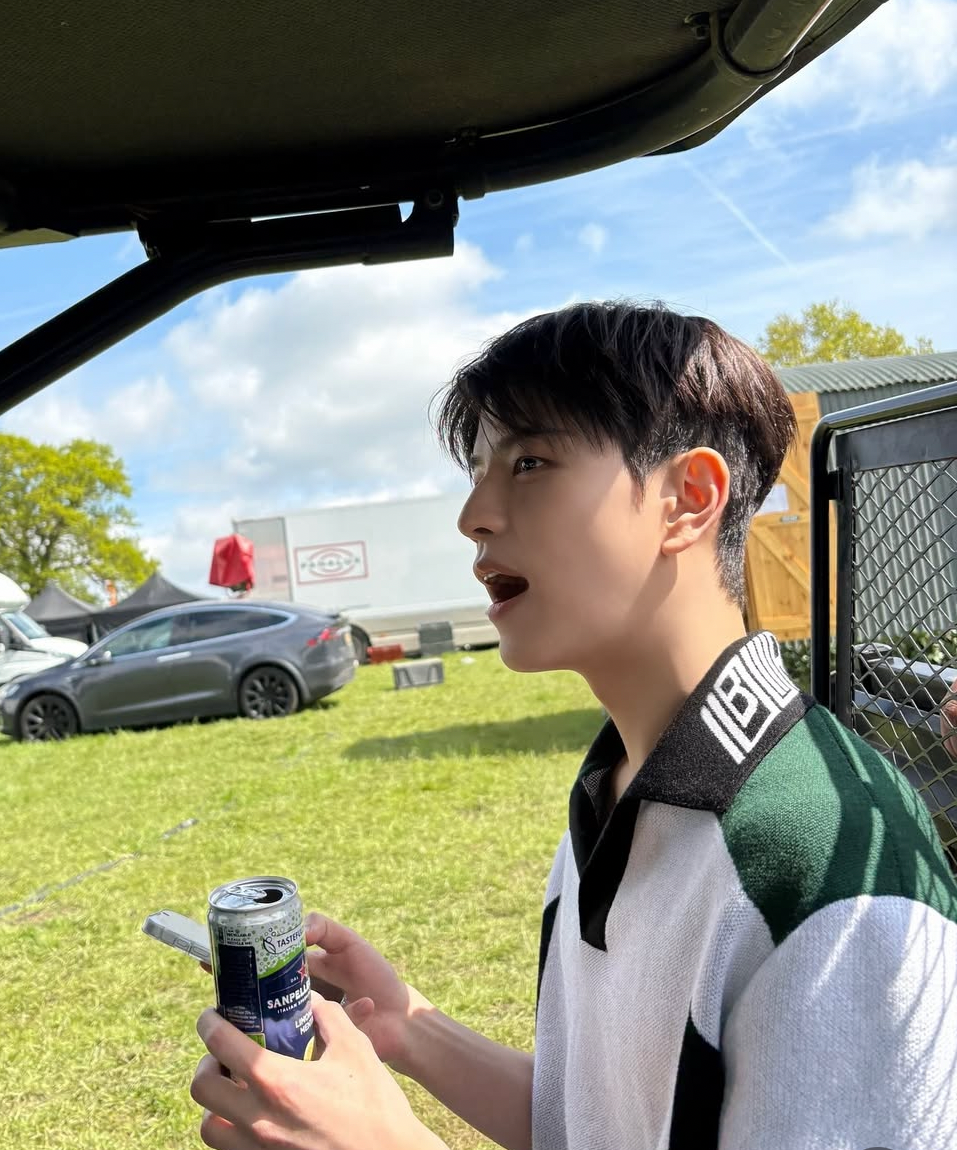 Behind-the-scenes cut of Seungmin (Stray Kids)