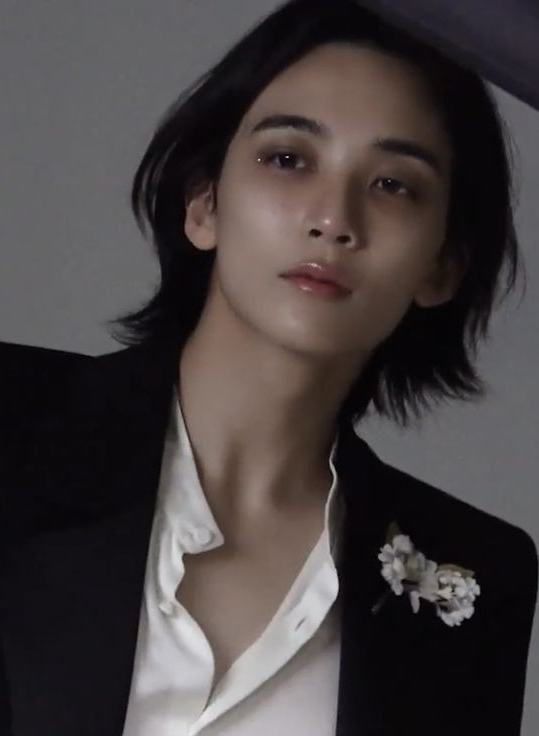 淨漢 (SEVENTEEN)的最新活動照片