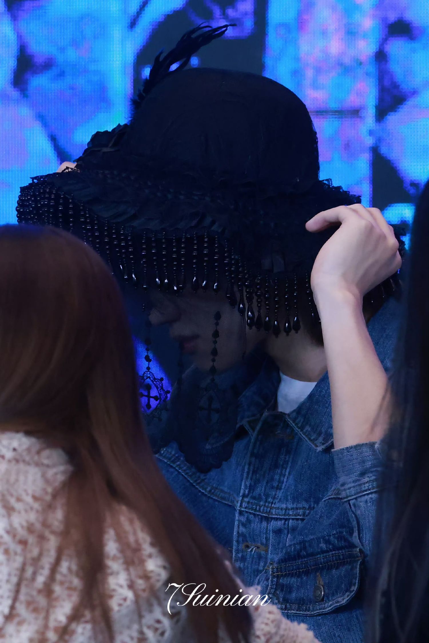 A moment captured by The 8 (SEVENTEEN)'s fan