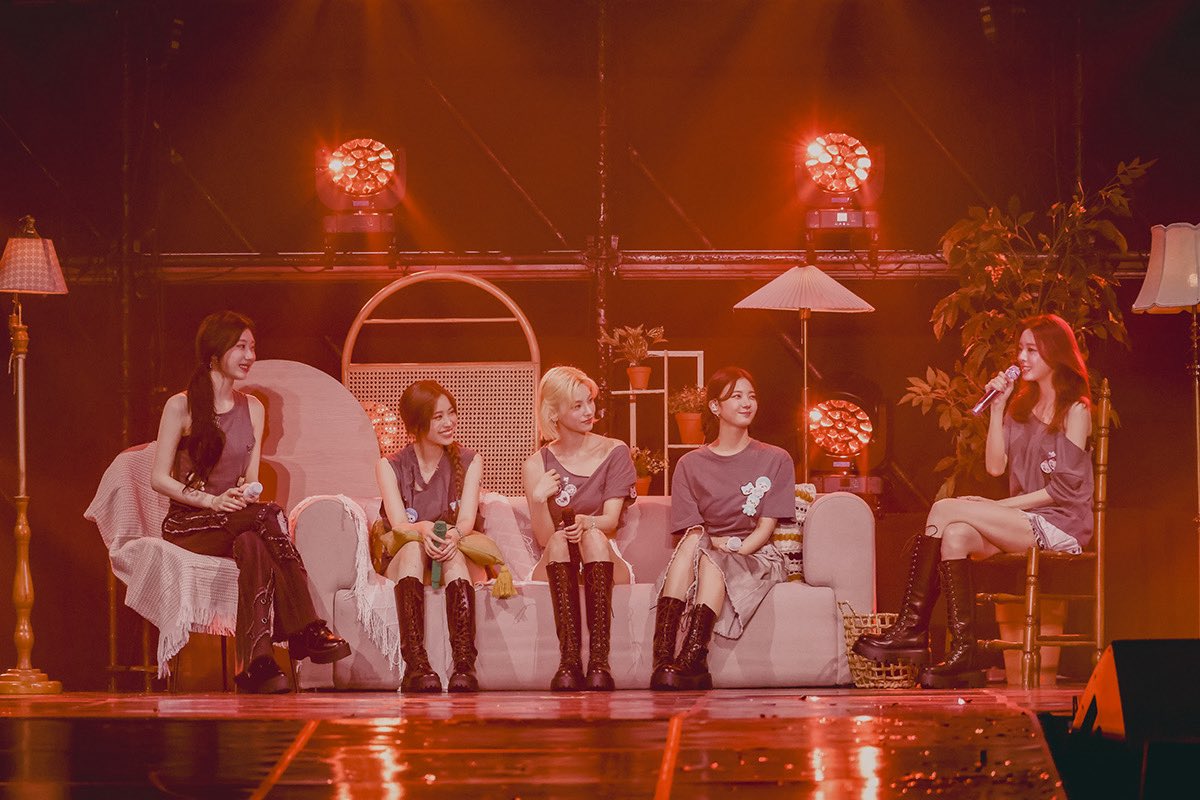 A moment captured by ITZY's fan