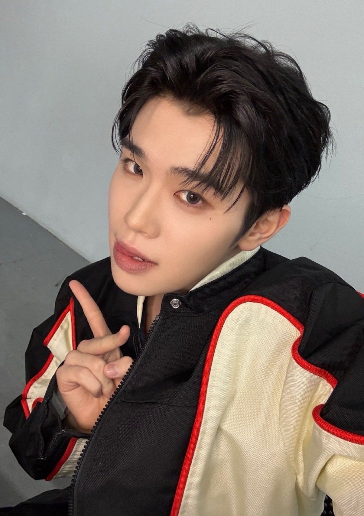 Recent activity shot of Kim Taerae (ZEROBASEONE)
